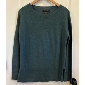 Tahari Blue Teal Ribbed Knit 100% Extra Fine Merino Wool Sweater Size Small